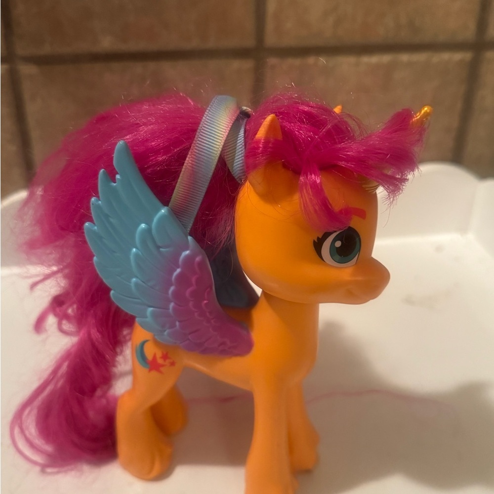 My Little Pony Make Your Mark Toy Ribbon Hairstyles Sunny Starscout - 6 Inch
